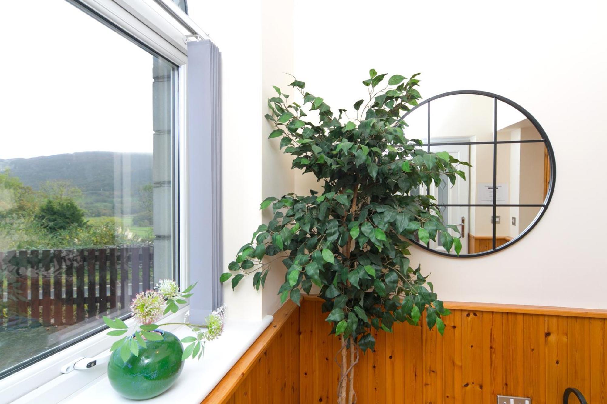 Luxury Home 10 Min To Snowdonia Football Table Tremadog Exterior photo