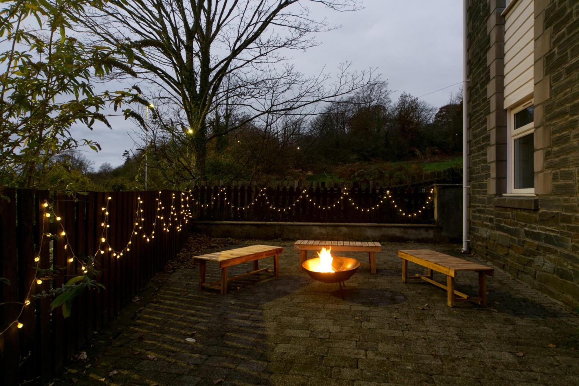Luxury Home 10 Min To Snowdonia Football Table Tremadog Exterior photo