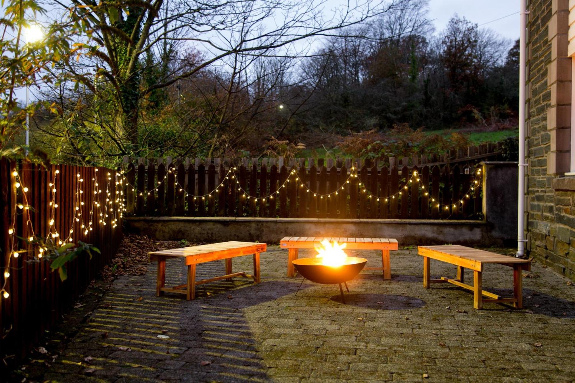 Luxury Home 10 Min To Snowdonia Football Table Tremadog Exterior photo